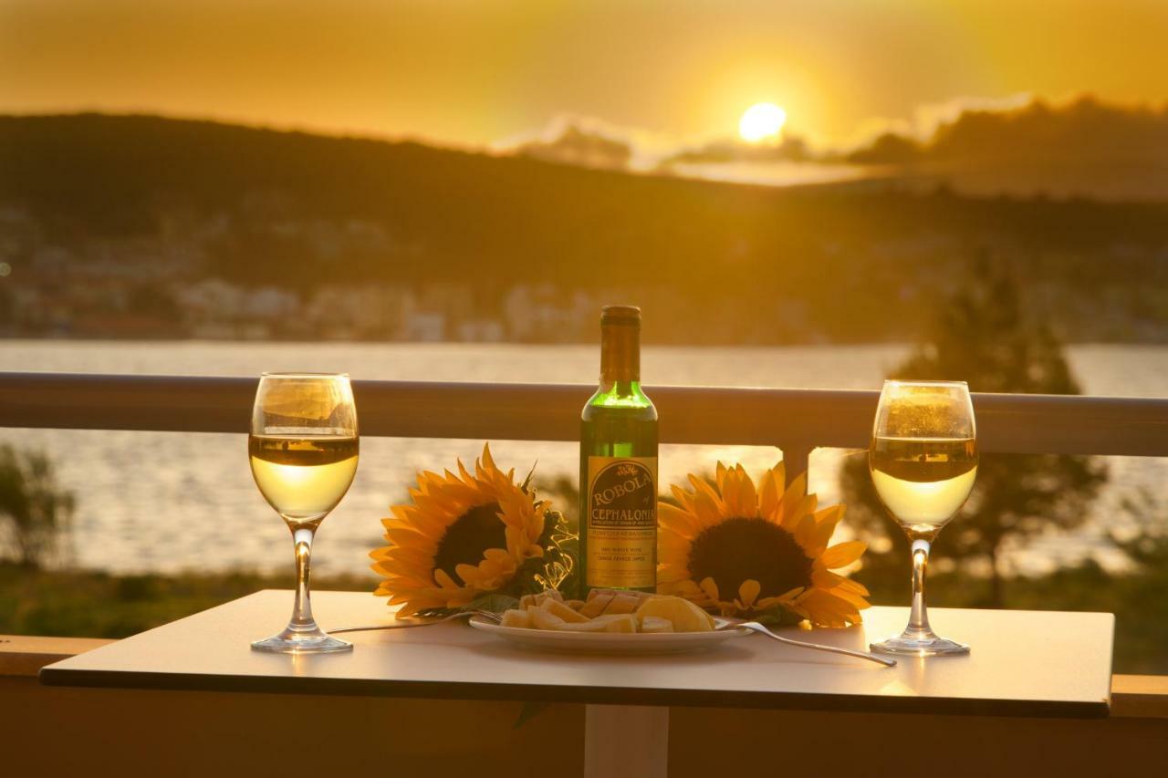 Appartamento Gliving365 Capital Argostoli  Esterno foto